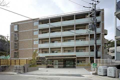 アンブラッセ 枚方公園